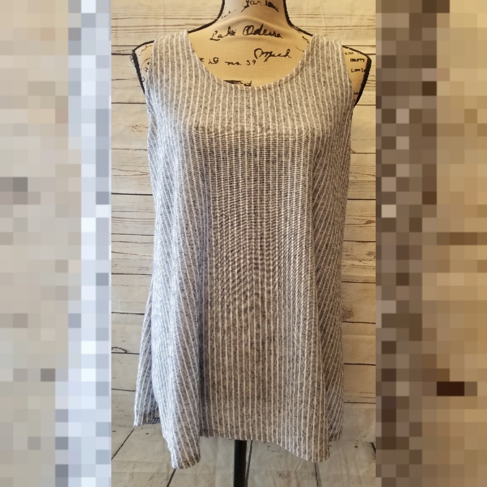 Anthropologie Gray/White Tank Top L